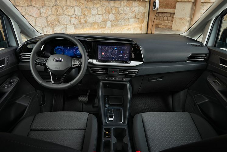 TRANSIT_CONNECT_PHEV_COCKPIT_01.jpg