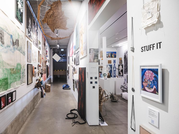 Stuff It, installationsvy, Bonniers Konsthall, 2023