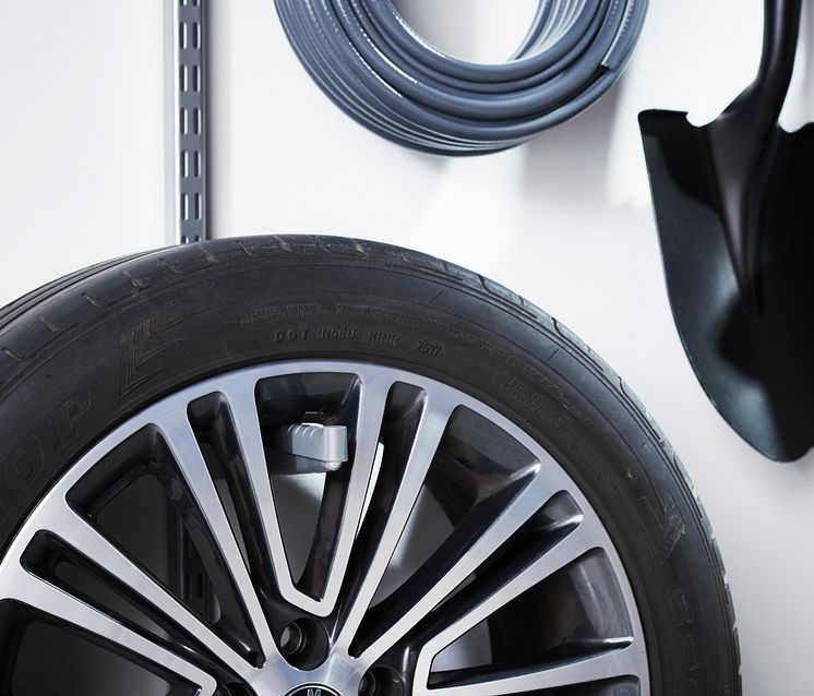 Elfa-garage-storage-tireholder-1g_HIRES