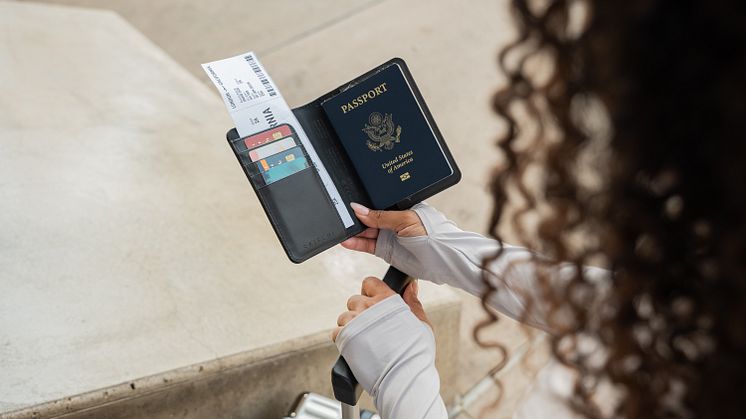 PASSPORT_COVER-1024892 (1).jpg