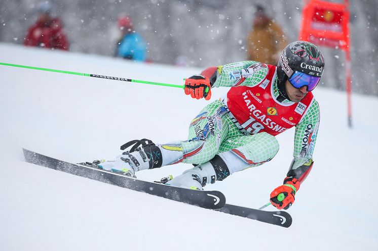 Joan_Verdu_Val_d_Isere_GS_action_23
