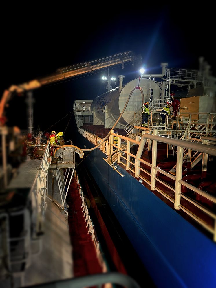 Fure Viken Bio-LNG bunkering.jpg