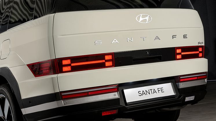 hyundai-santa-fe-0923-01_jpg_bfc_off_16-9.jpg