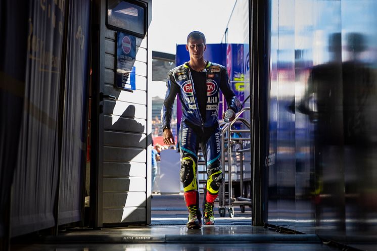 2023100202_007xx_WSBK_Rd11_ロカテッリ選手_4000