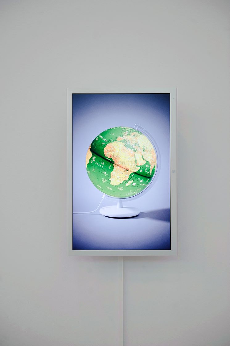The Spiral and the Square, Haegue Yang, Three kinds in transition, 2008