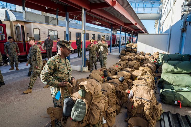 Amerikanska marinkårssoldater anländer till Skövde