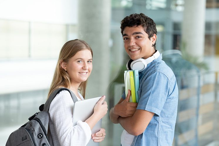 shutterstock_2207015391