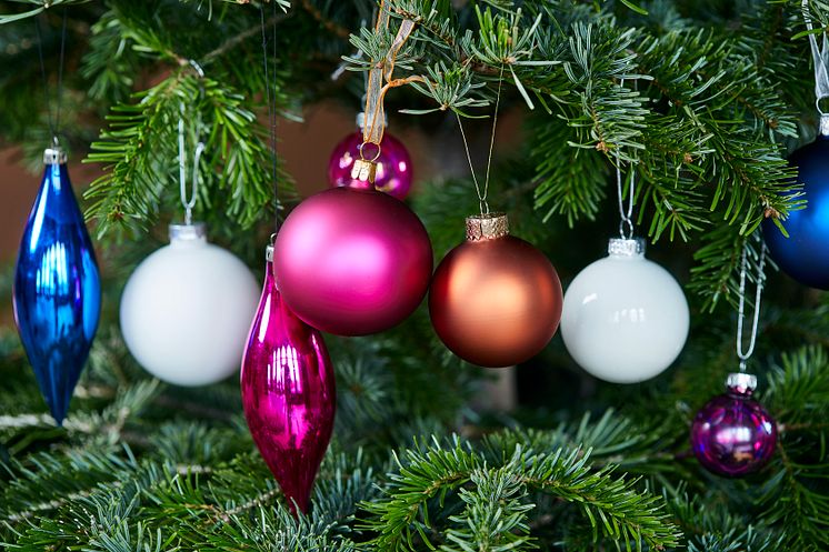 Julgran färgkoordinerad_detalj 2
