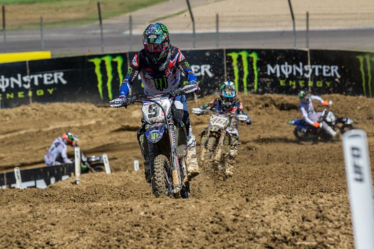 2019081902_003xx_MXGP_Rd15_シーワー選手_4000