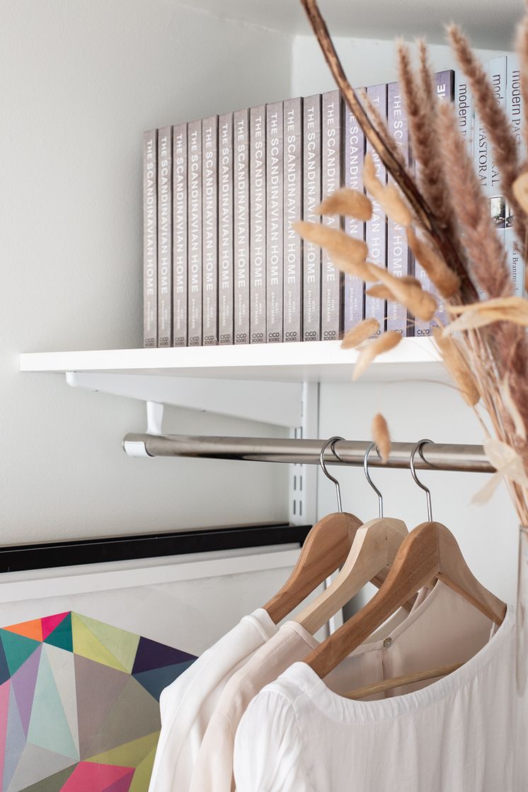 Elfa_Clothing_Interior_Click-in_system_Classic_2022_11_7