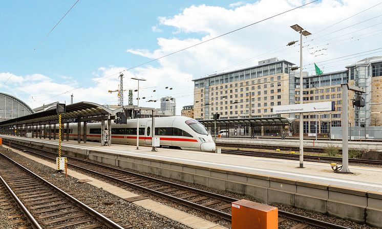 Frankfurt Central Train Station Office 1