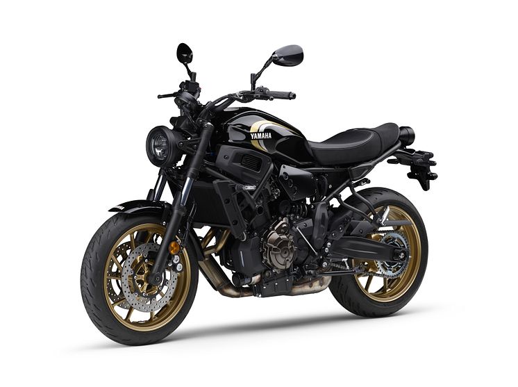 2022022401_008xx_XSR700_ABS_ブラックメタリックX_4_4000
