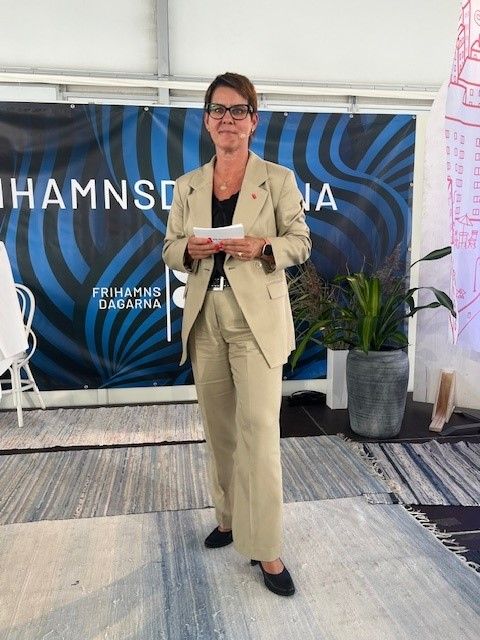 Moderator Helena Elfwing på Riksbyggen.jpg
