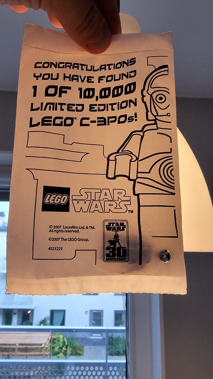 LEGO Star Wars Gold Chrome Limited Edition (1).jpeg