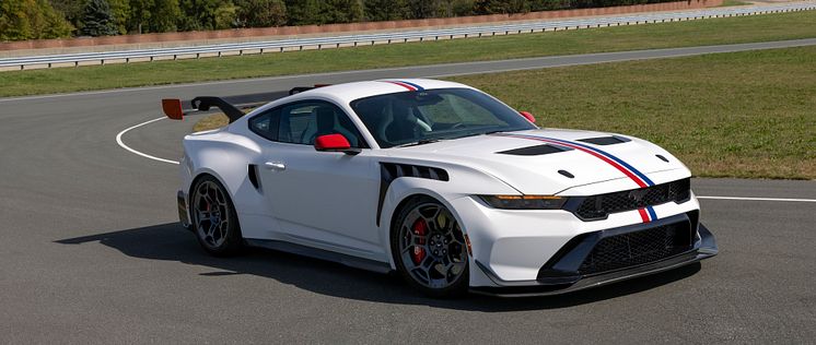 2025 Mustang GTD Spirit of America_02.jpg