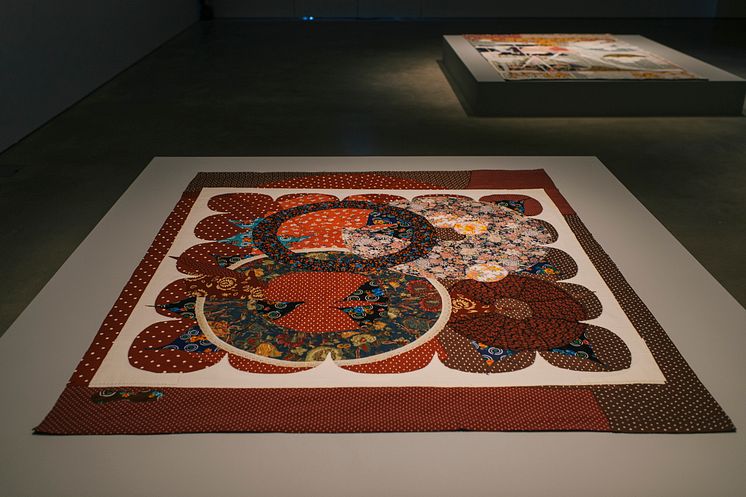 Kroppsspråk/Body Talk. Noa Eshkol, Rödluvan, 2005./Little Red Riding Hood, 2005.