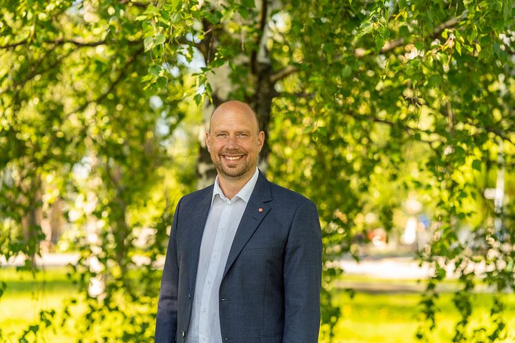 Hans-Lindberg-S-pressbild-scaled