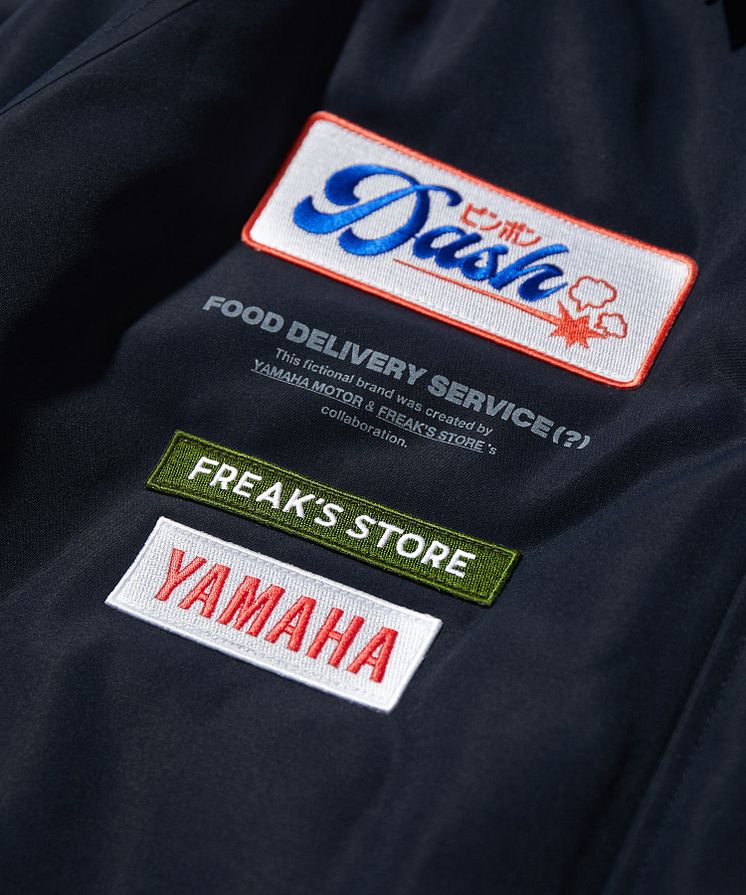 2022011302_075xx_e-Bike_FREAKS_STORE_BIG_COACH_JKT_4000