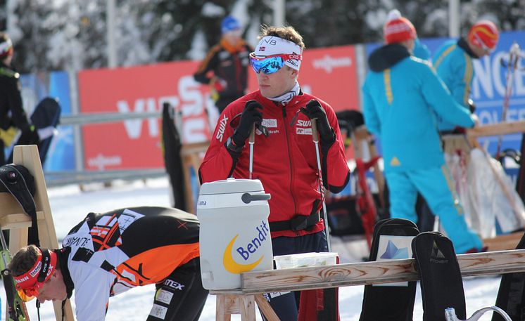 Tarjei før sprinten i Anterselva