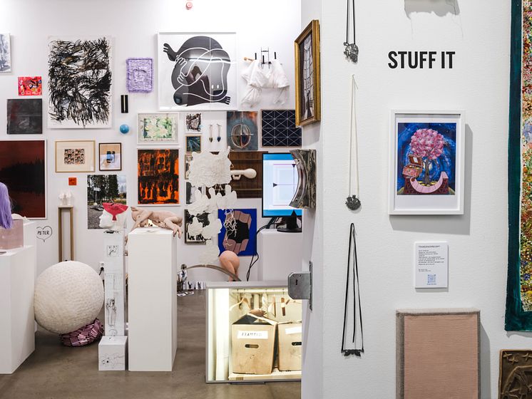 Stuff It, installationsvy, Bonniers Konsthall, 2023