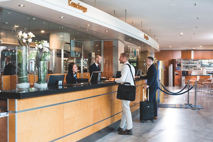 Freundlicher Empfang im Martitim Hotel Frankfurt