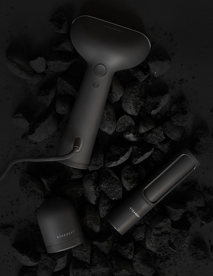 steamery_lint_brush_pilo2_cirrus3_charcoal_sept_2024.jpg