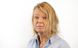 helen-vit-bakgrund-2020-11