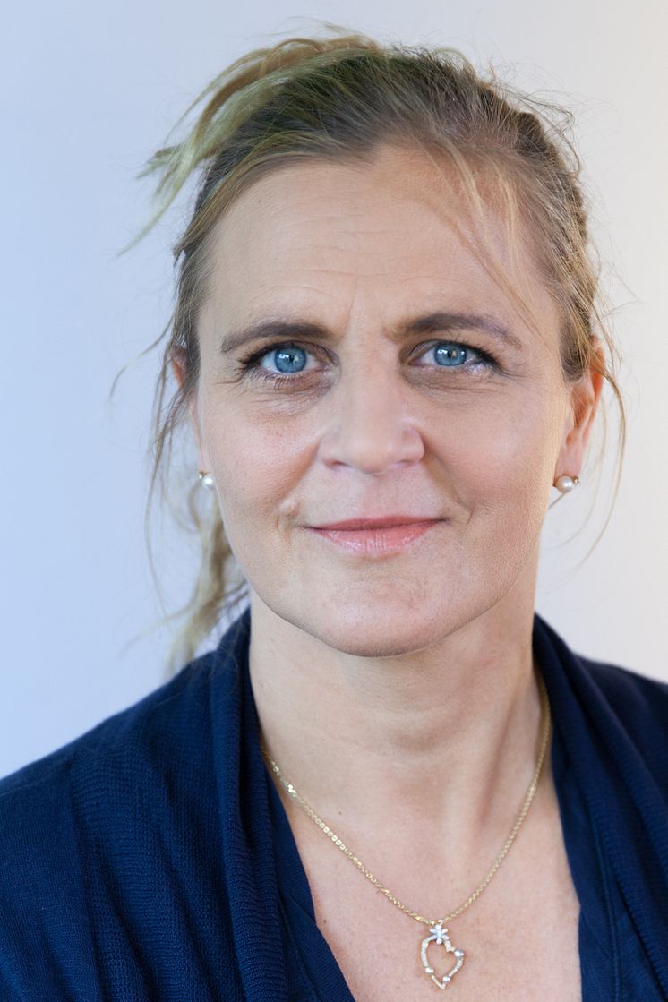 Tina Thörner, Your Academy