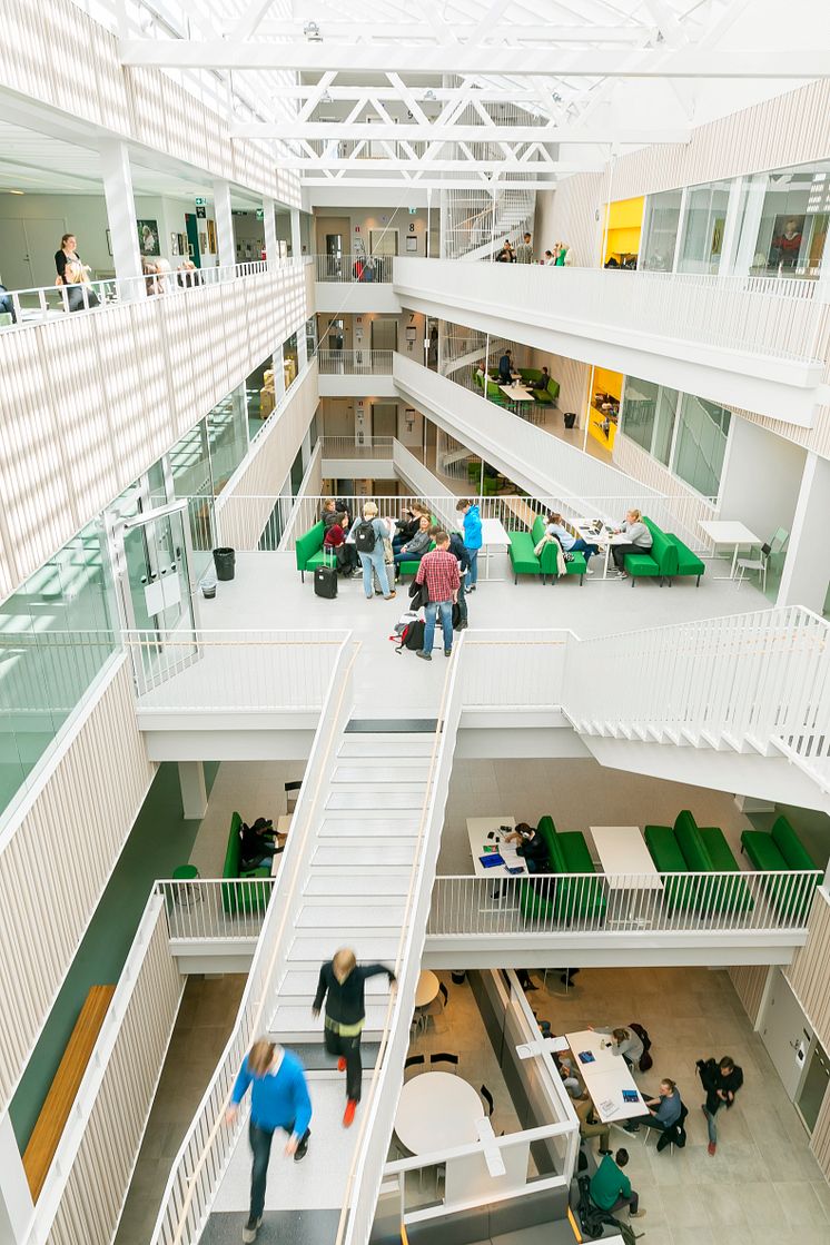 Röda Korsets Högskola på Hälsovägen i Huddinge_ange foto av RKH