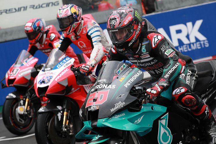 2020101202_008xx_MotoGP_Rd10_クアルタラロ選手_4000
