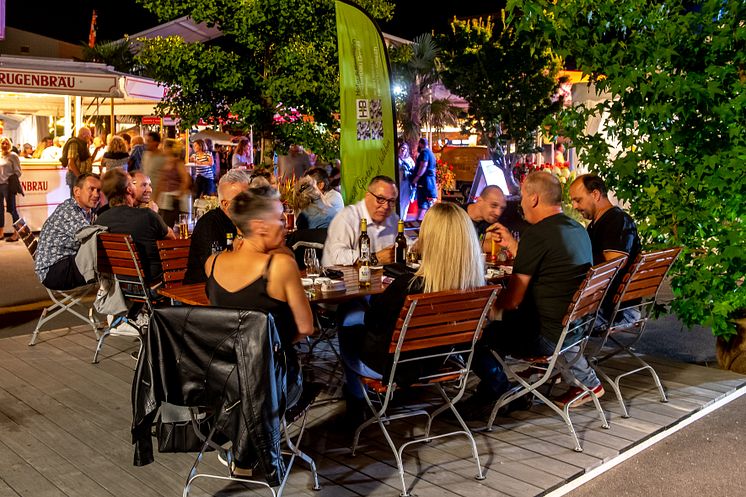 Shopping, Unterhaltung und Sondershow - der bunte OHA Mix zieht ein grosses Publikum an.
