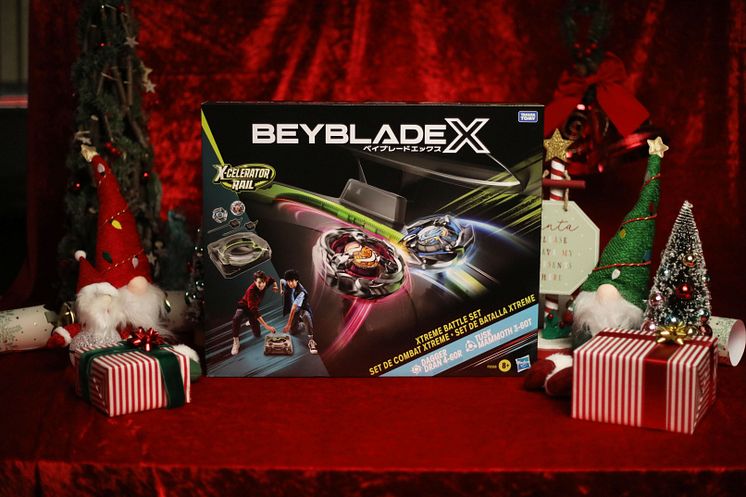01 - Beyblades X Xtreme Battle Set.JPG