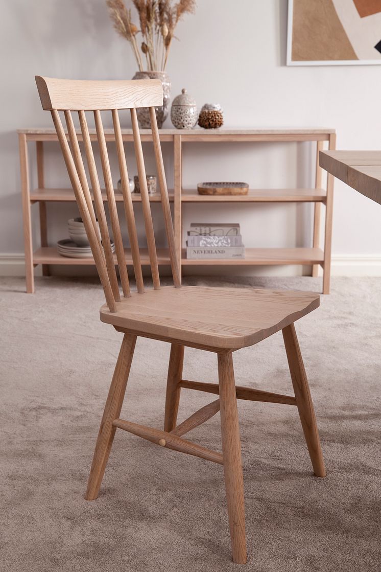 Granhult pinnstol vitpigmenterad 3724HK miljö 2023 1