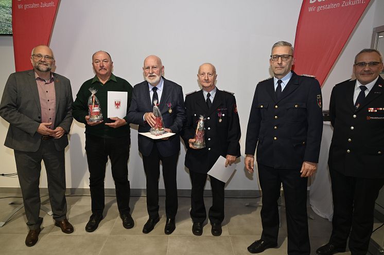 241129 Auszeichnungen Ehrenamt (11) - LK Block 7.JPG
