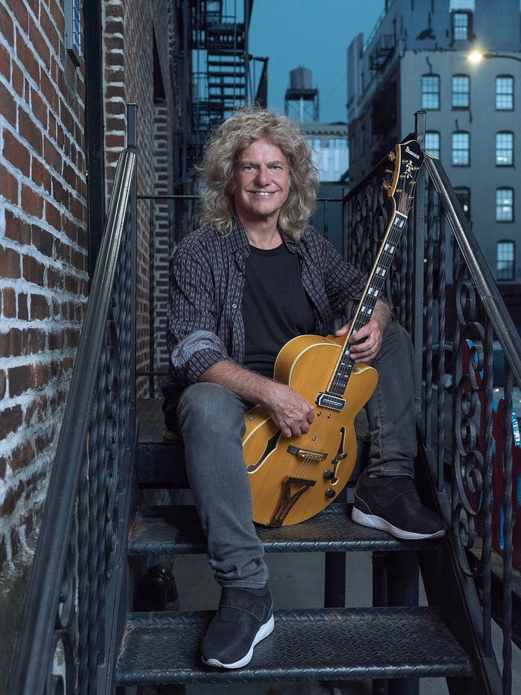 PatMetheny_1_Jimmy Katz.jpg