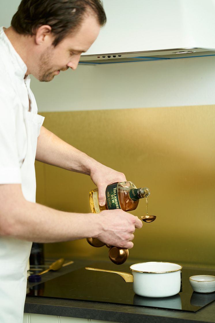 Stjärnkockens hemliga knep – whiskey till semlan