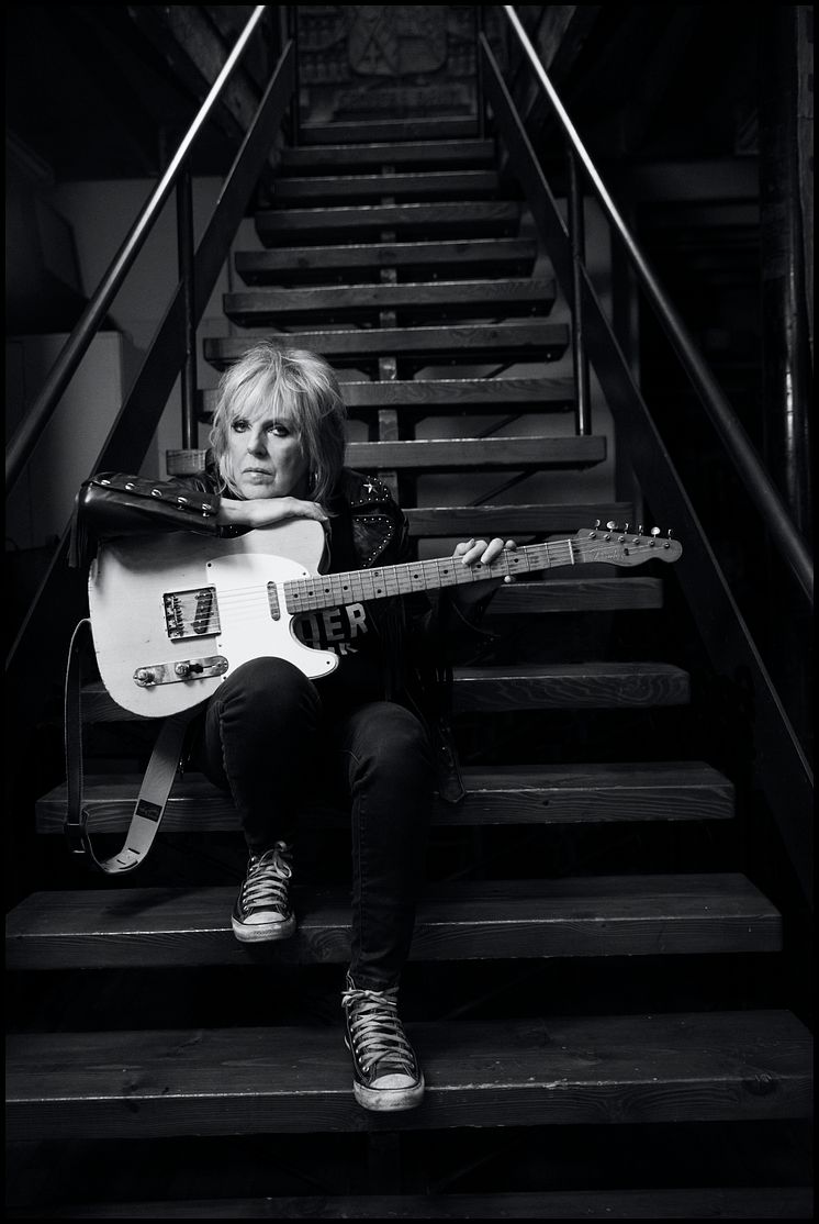 _Lucinda_Williams_byDannyClinch_8320_B W