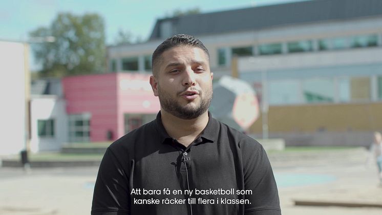 Stadium delar ut 4 000 aktivitetsväskor