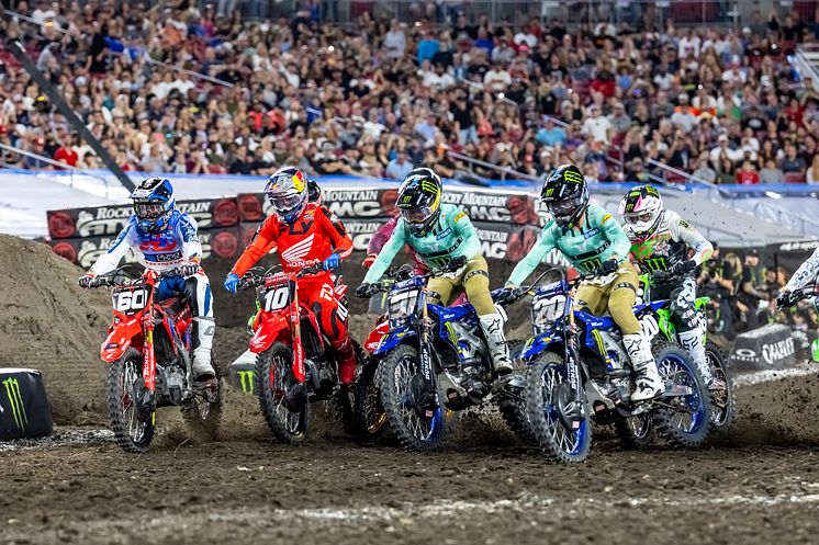 2025021003_019xx_AMASX_Rd5_ブラウン選手_4000.jpg