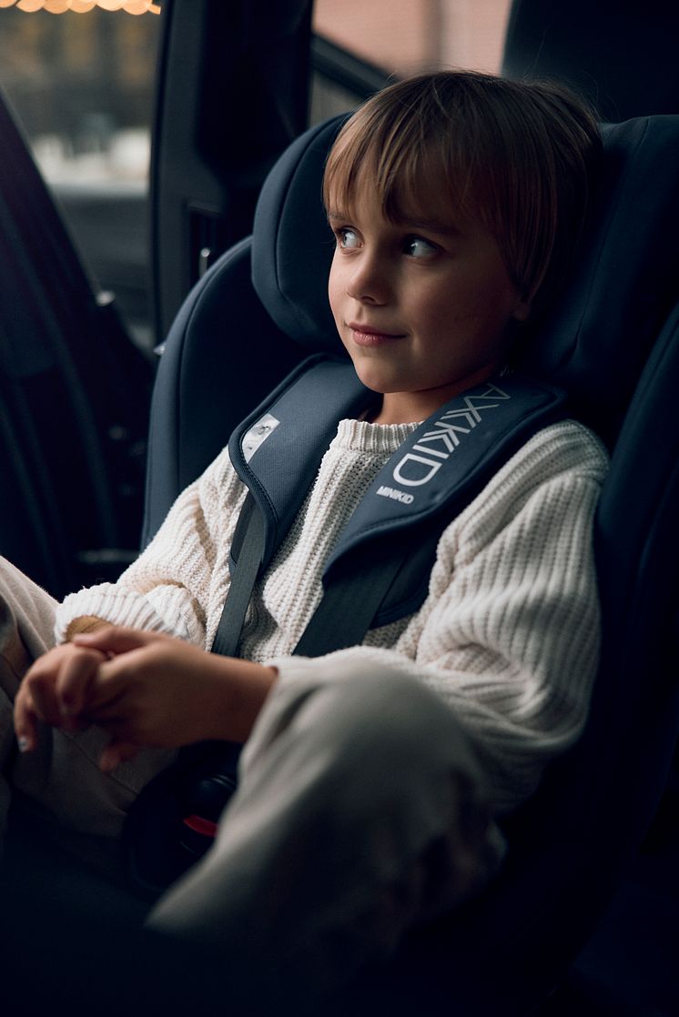 Minikid 4_lifestyle 3.jpg