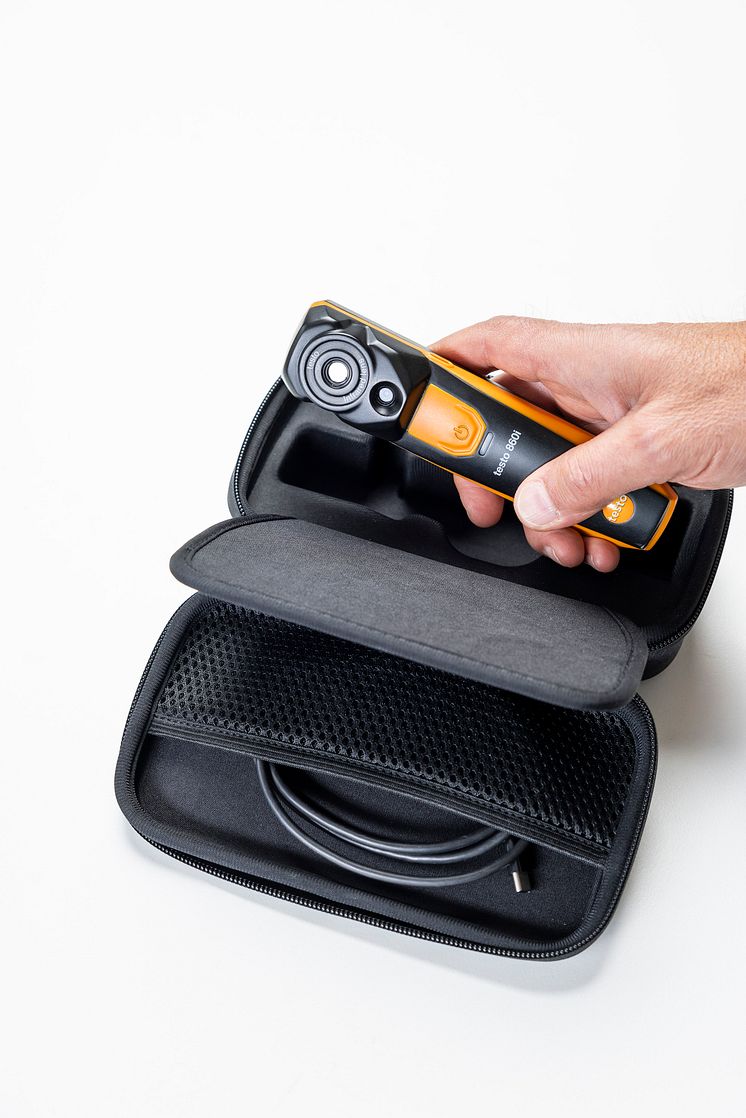 testo-860i-application-take-out-pouch-981.jpg