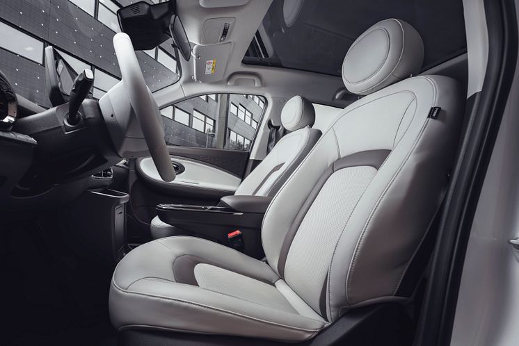 E30X_beige_interior_2.JPG
