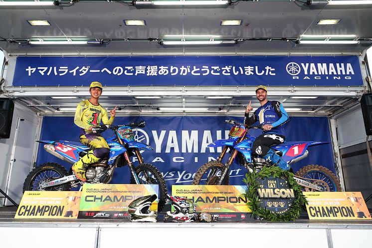 2024102102_001xx_JMX_Rd8_ウィルソン選手_中島選手_4000.jpg