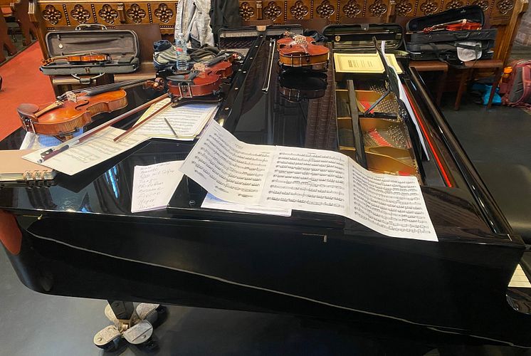 Aktion-Kindertraum-Apostelkirche-Konzert-Piano.jpeg