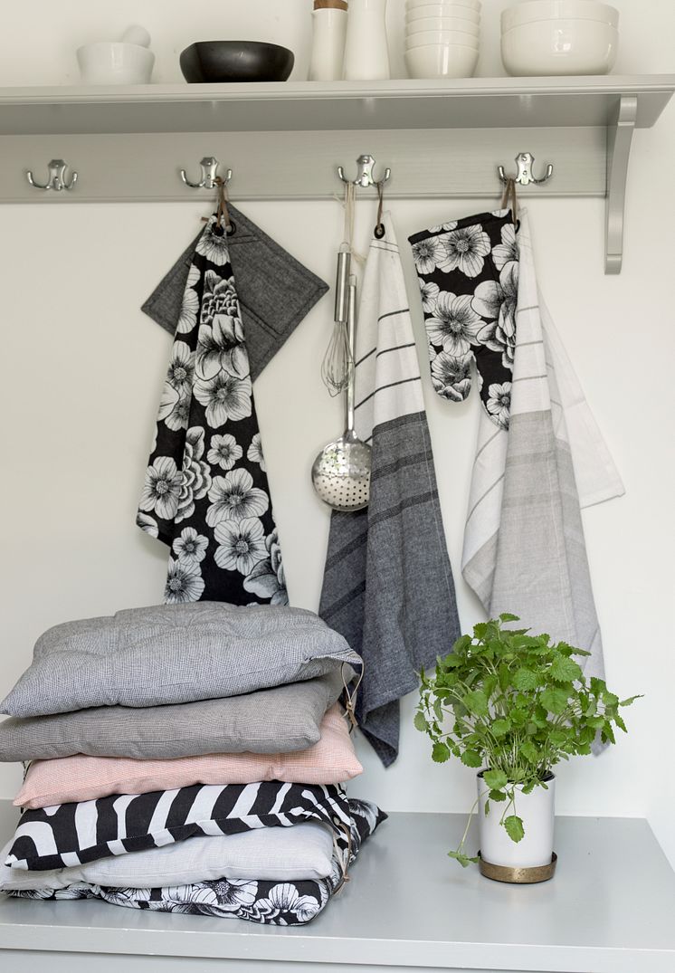 kitchen towels chair pads summer