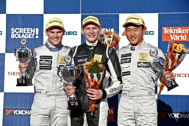 Pall race 1.jpg