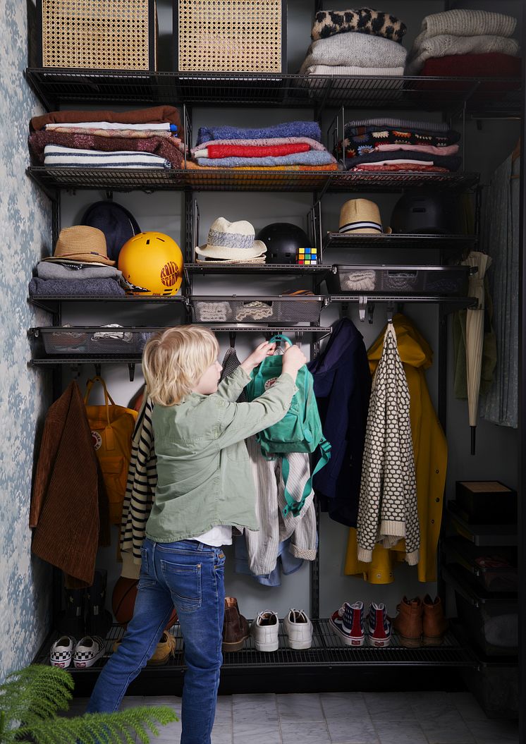 Elfa_Clothing_Interior_Click-in_system_Classic_2021_04_2-high300_jpg.jpg