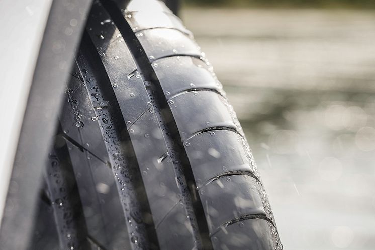 Nokian_Tyres_misconceptions_about_summer_tires_A.jpg