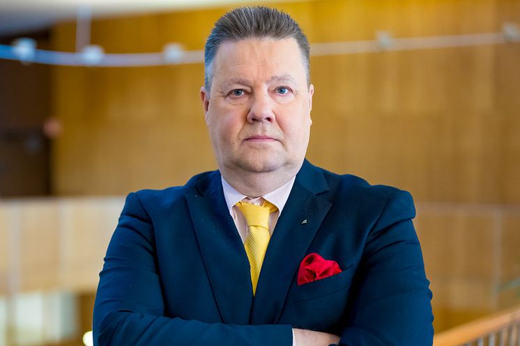 Pressfoto Håkan allvarlig