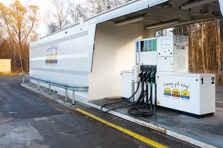 Tankstationen ÖJEBYN SKOOGS BRÄNSLE-7-2.jpg
